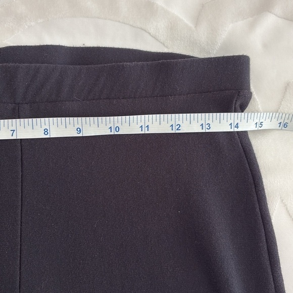 Torrid Black Leggings Sleek Stretchy Design/Fleece Interior Size 1= 14/16 - Picture 2 of 6